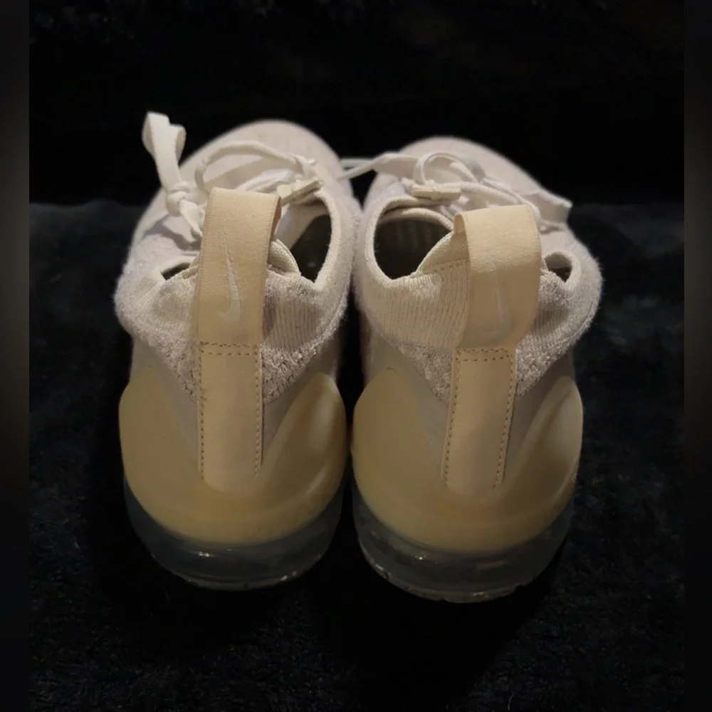 Nike Vapor Max Cream Athletic Shoes with Breathable Knit Design - Picture 3 of 5